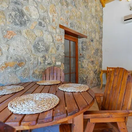 Appartamento Candy Stone, Private Pool For 8 People *