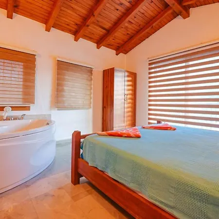 Candy Stone, Private Pool For 8 People Appartamento *