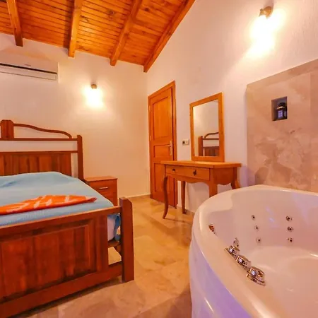 Candy Stone, Private Pool For 8 People Appartamento Fethiye