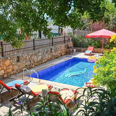 Appartamento Candy Stone, Private Pool For 8 People